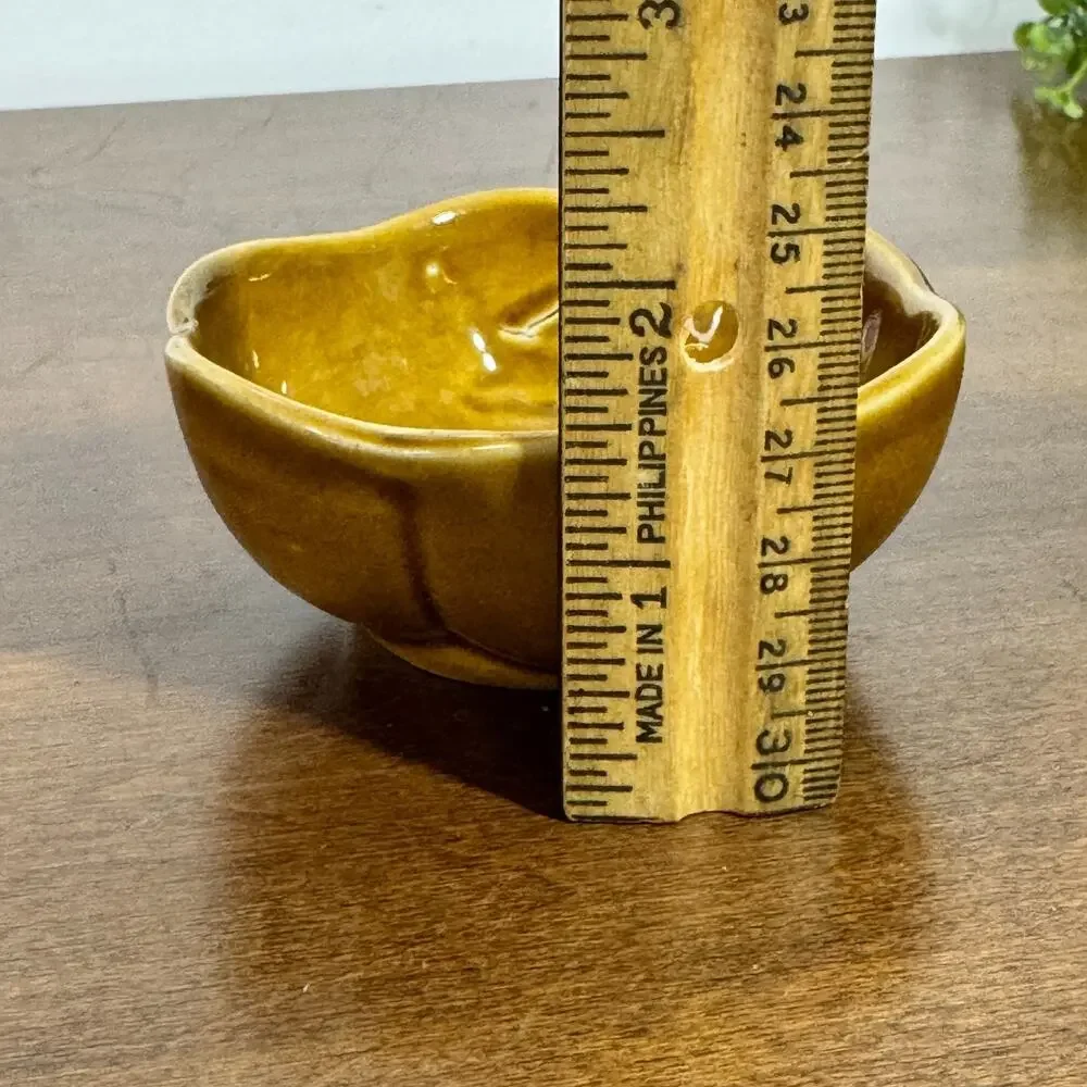 Vintage Mustard Brown Stoneware Scalloped Bowl Pumpkin Shape Unmarked 3.25